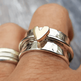 Goldenes Herz Silberring