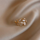Pure - Weißer Opal Blatt Verstellbarer Ring