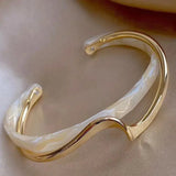 Weißer Opal Elegantes Goldenes Armband